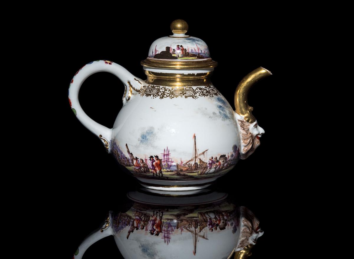 Early Meissen Teapot and Cover, Circa 1730