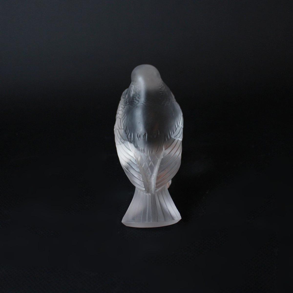 Moineau Fier Lalique Glass Bird Paperweight