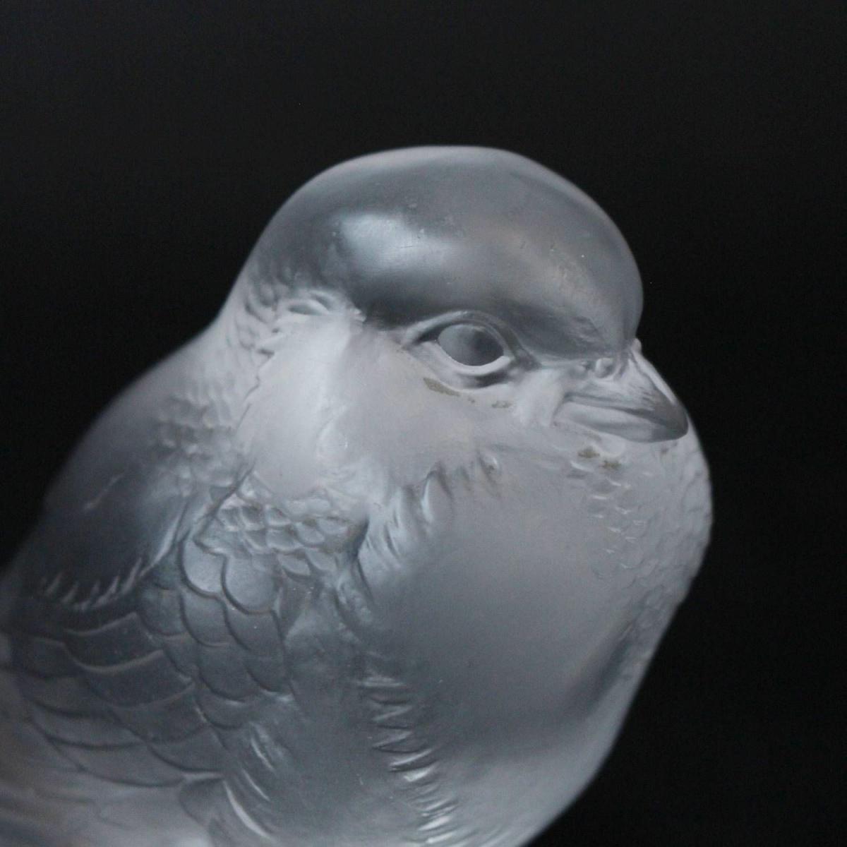Moineau Fier Lalique Glass Bird Paperweight