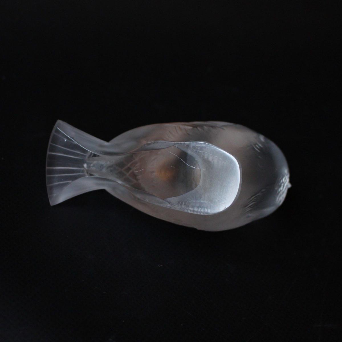 Moineau Fier Lalique Glass Bird Paperweight