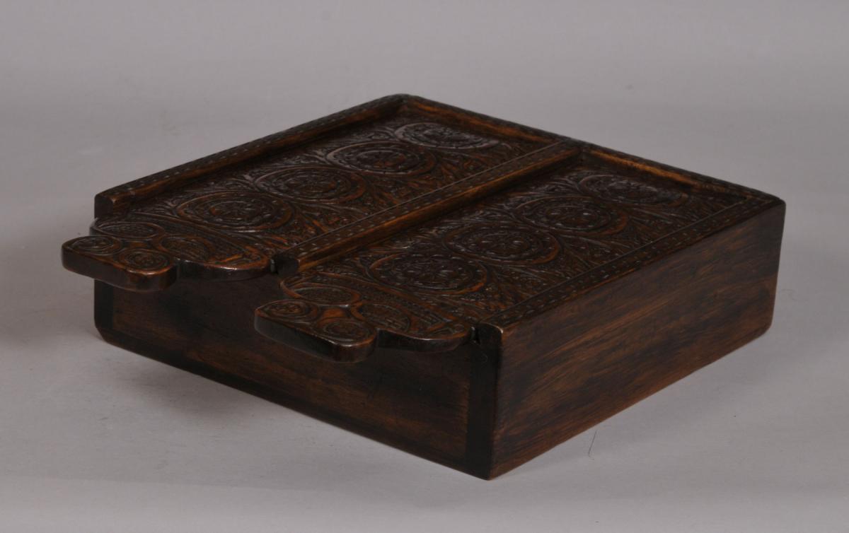 S/3341 Antique Treen 19th Century Norwegian Birch Knitting Needle Box