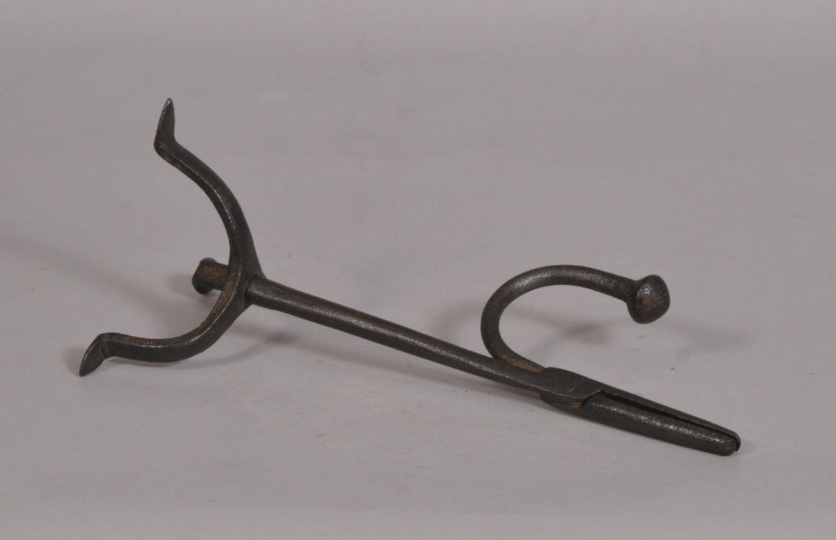S/3343 Antique 19th Century Small Rushlight