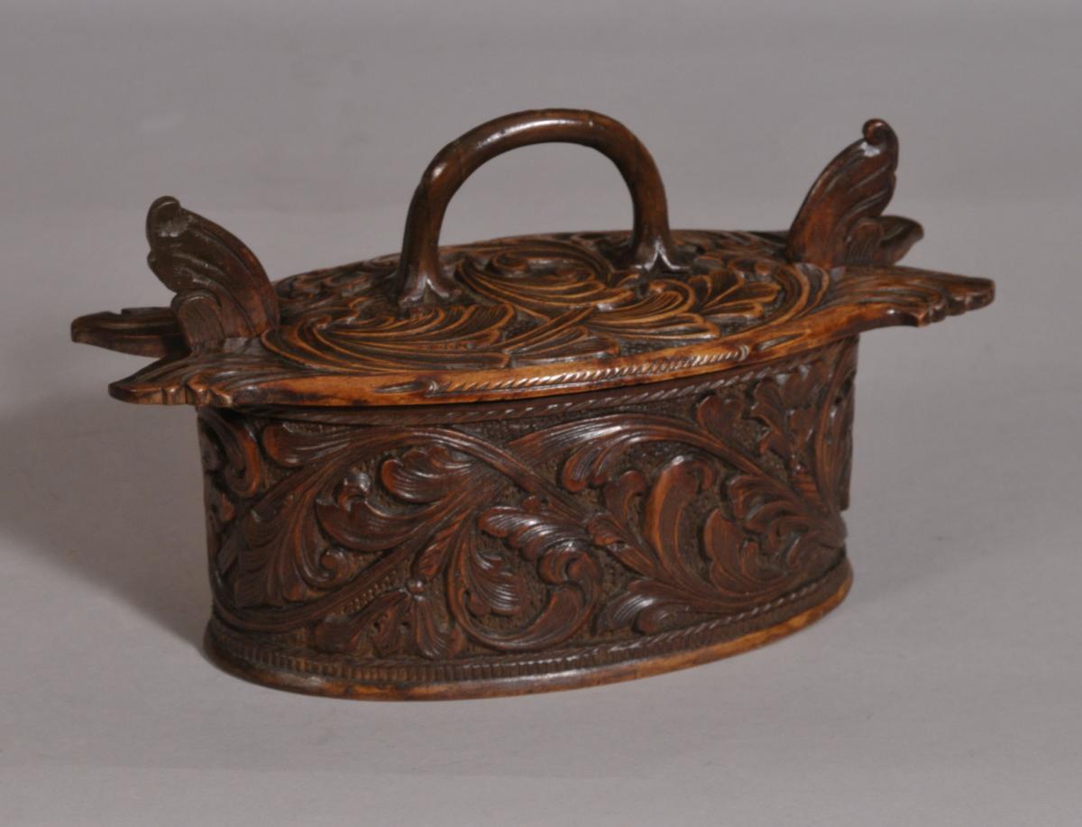 S/3374 Antique Treen 19th Century Birch Child's Food Box