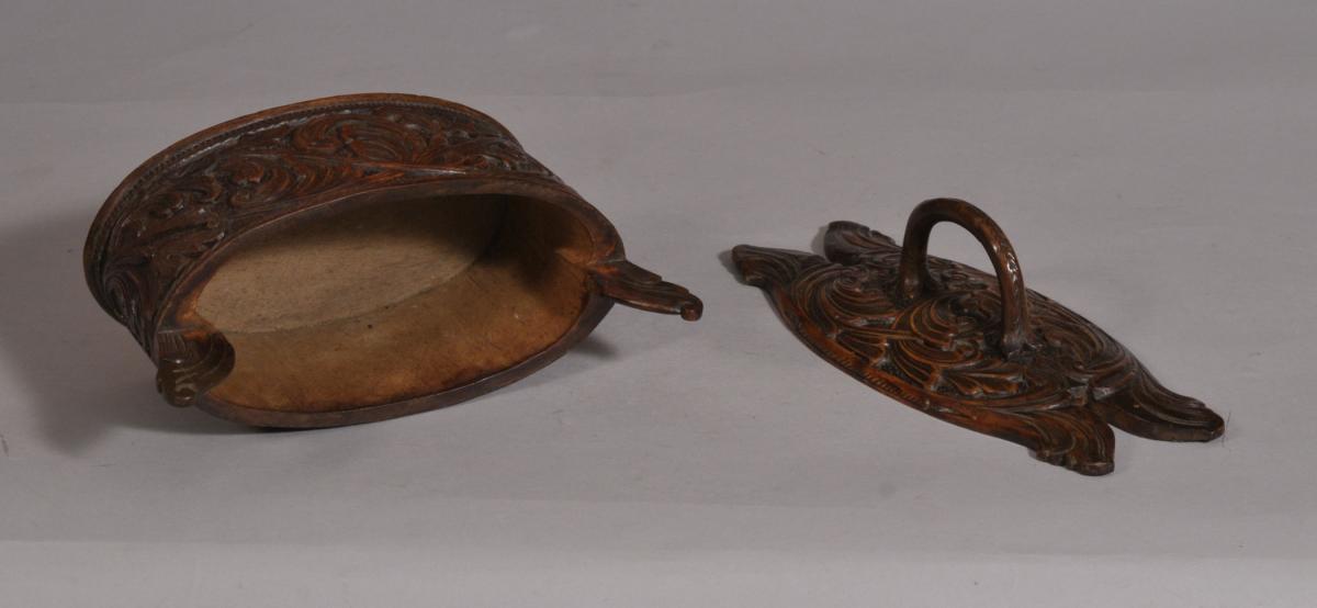S/3374 Antique Treen 19th Century Birch Child's Food Box