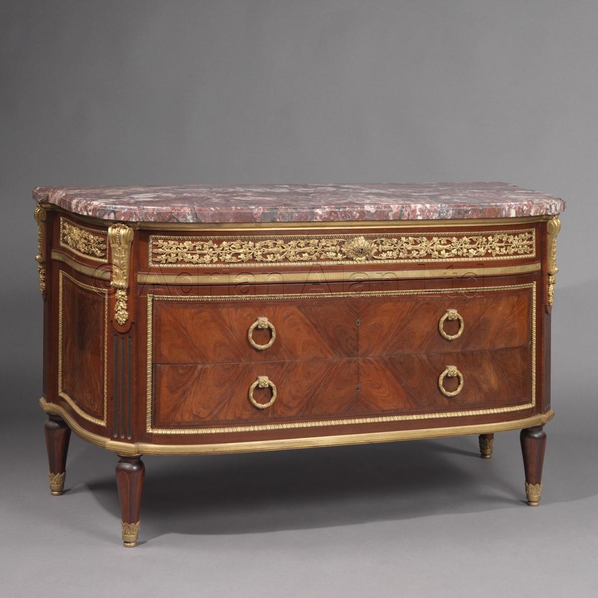 Linke Commode ©AdrianAlanLtd