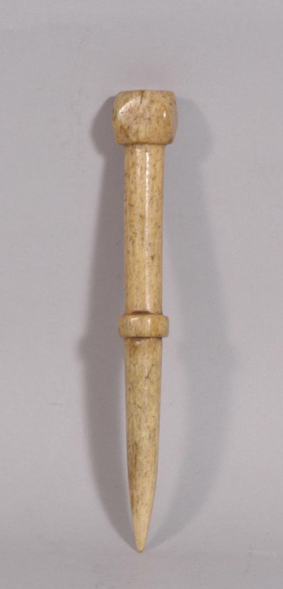 S/3414 Antique 19th Century Whale Bone Priming Iron