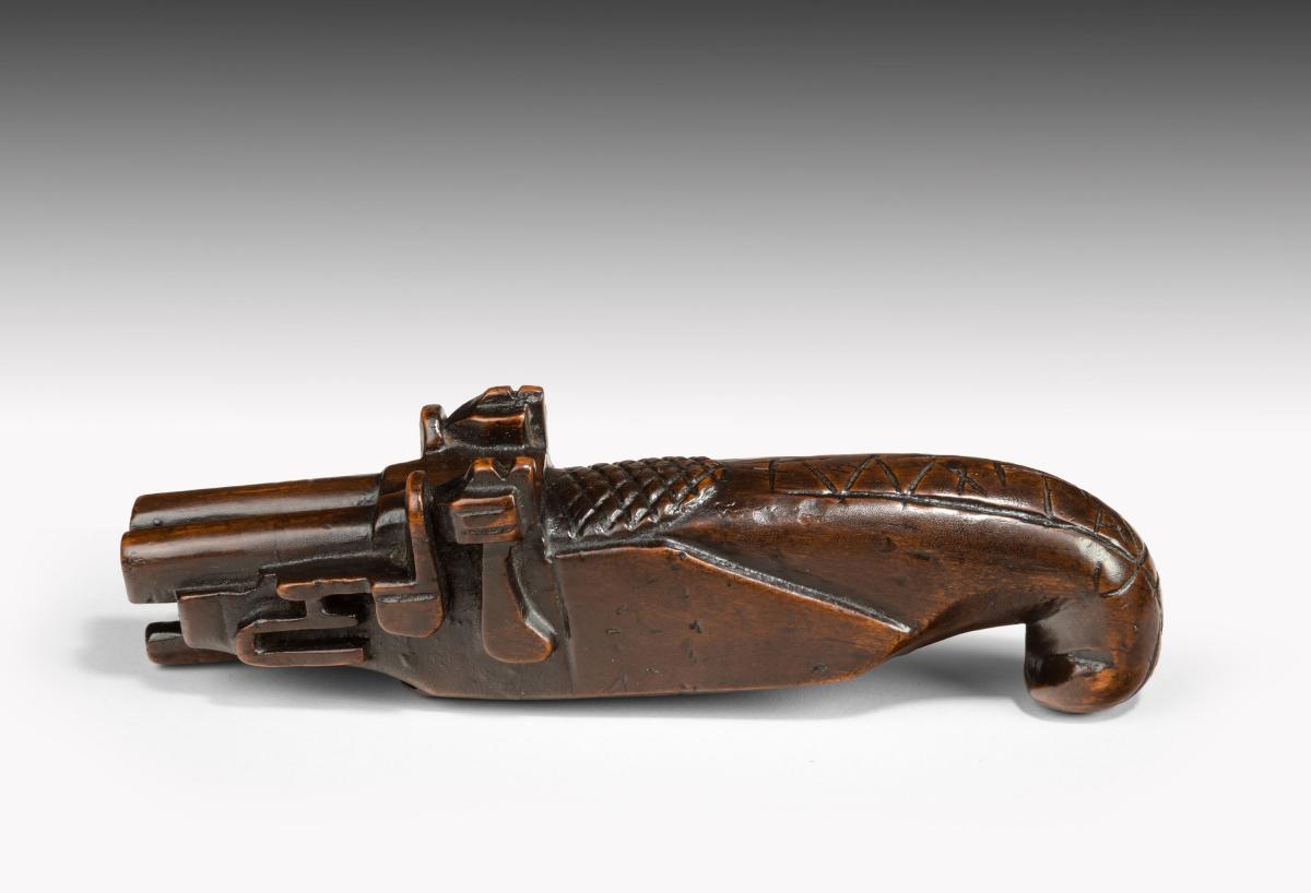 6651 Novelty Fruitwood Snuff Box in the form of a Pistol