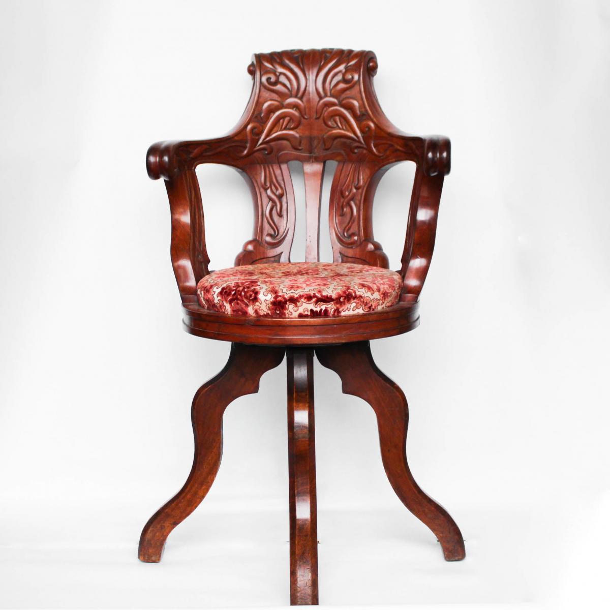 White Star Line saloon chair