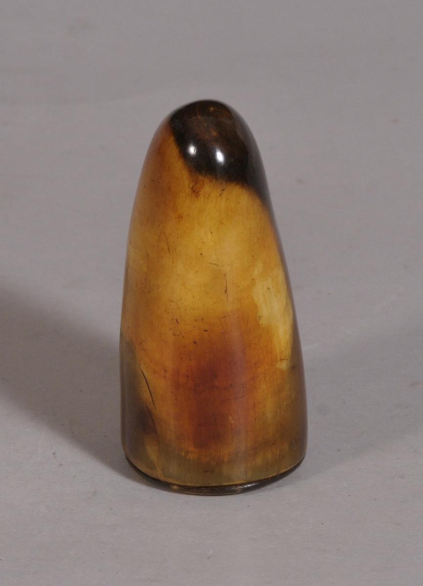 S/3511 Antique 18th Century Scottish Horn Snuff Box
