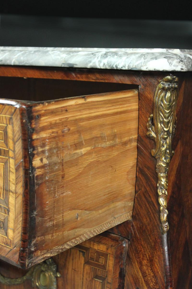 Drawer side