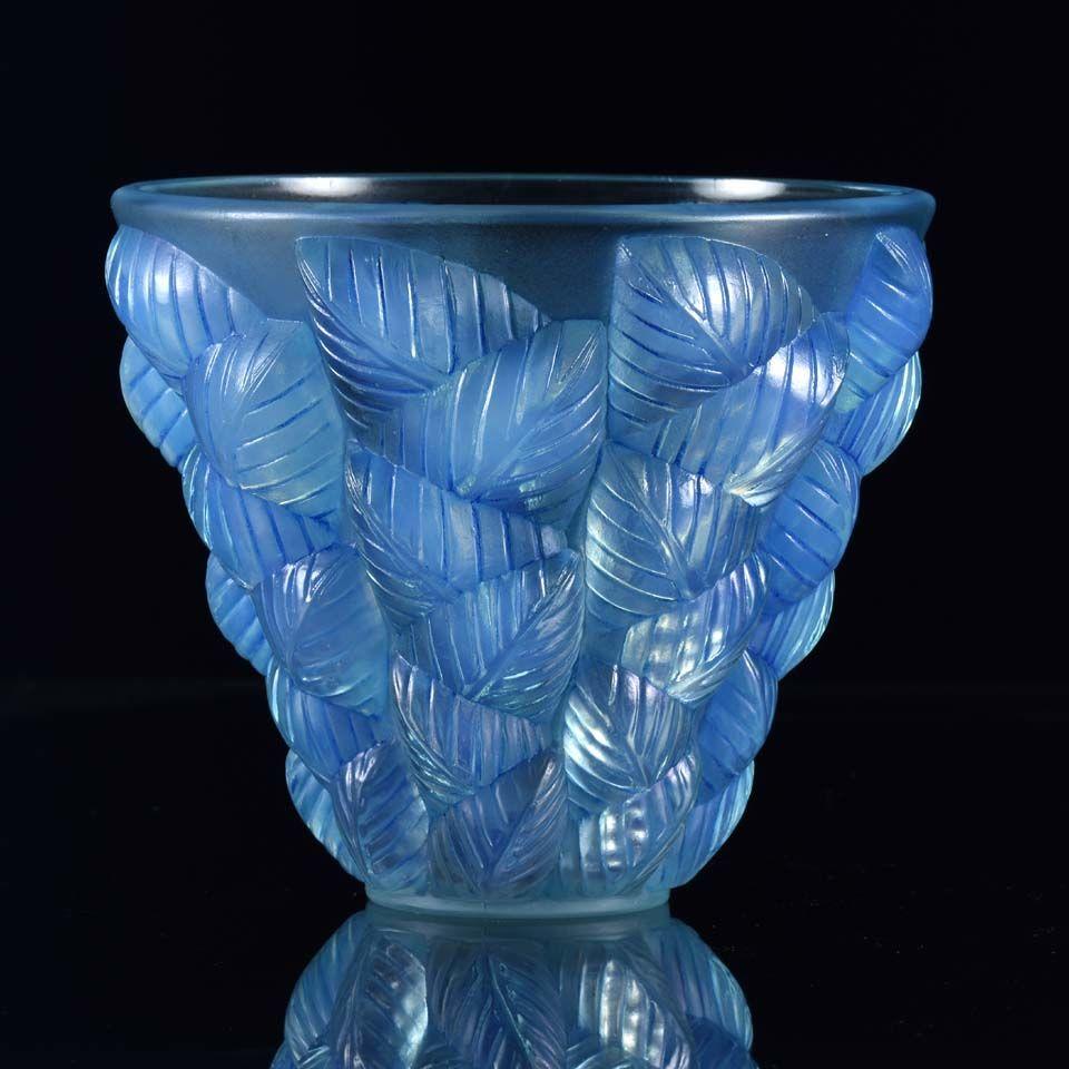 French Art Deco Opalescent Glass Vase 'Moissac' by René Lalique