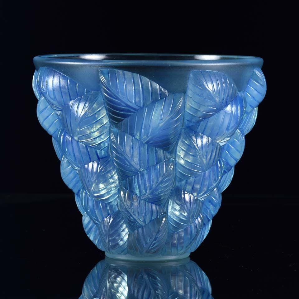 French Art Deco Opalescent Glass Vase 'Moissac' by René Lalique