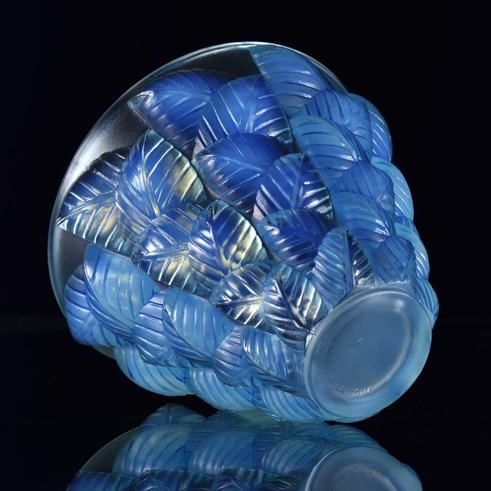 French Art Deco Opalescent Glass Vase 'Moissac' by René Lalique