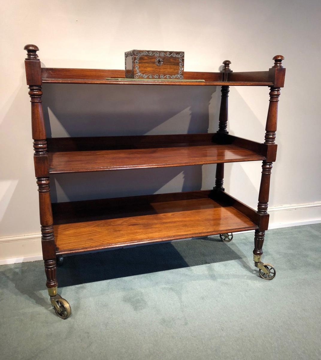 Three tier dumb waiter