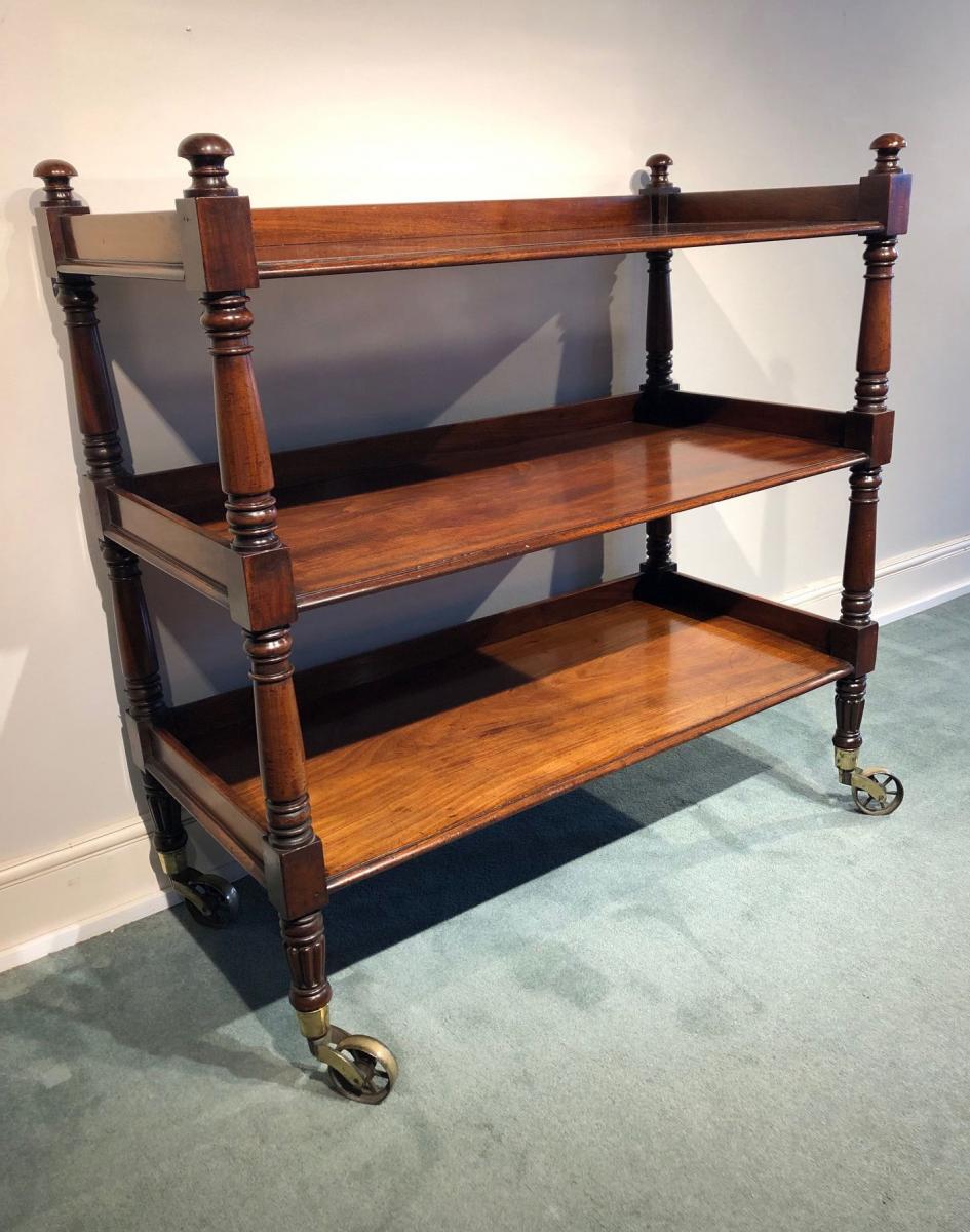 Three tier dumb waiter