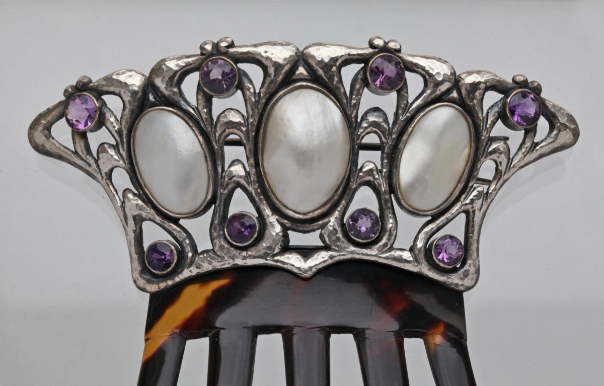 Impressive Arts & Crafts Comb Attributed to GUILD OF HANDICRAFT LTD. (worked 1888-1908)