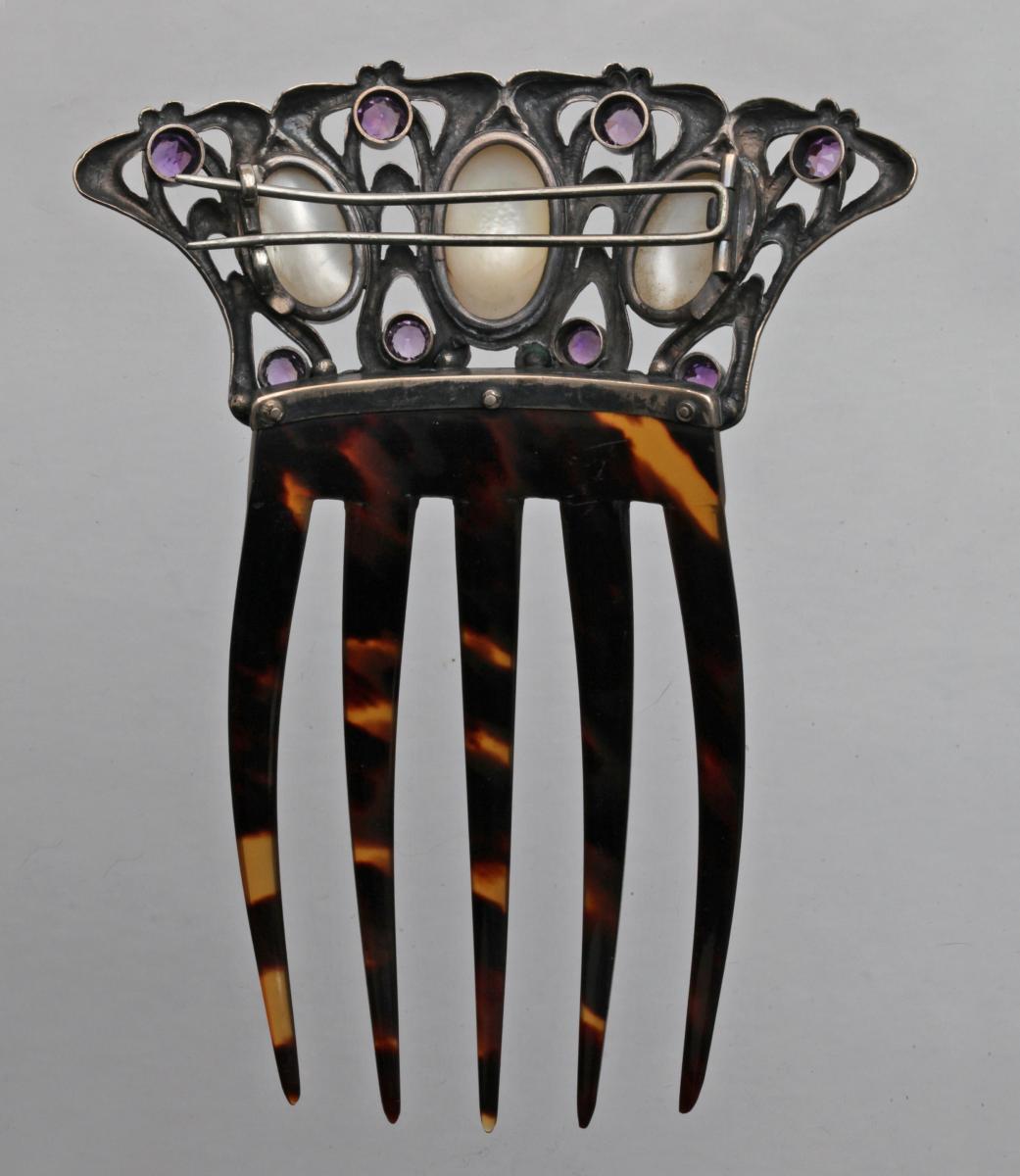 Impressive Arts & Crafts Comb Attributed to GUILD OF HANDICRAFT LTD. (worked 1888-1908)