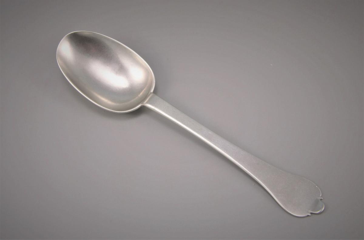 WILLIAM & MARY Trefid Spoon by Lawrence Jones. London 1694.