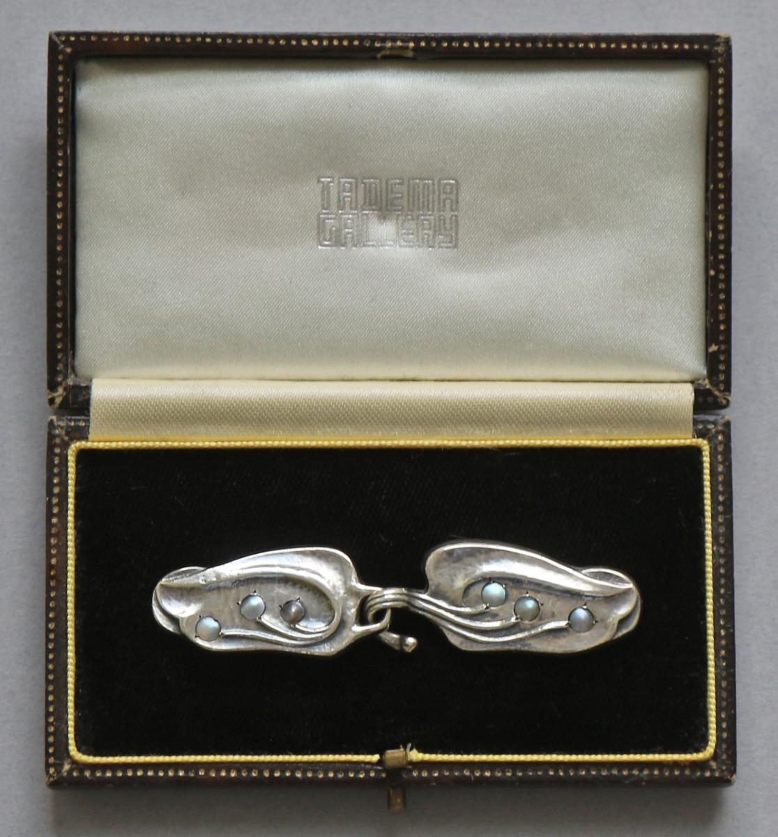LIBERTY & CO (worked from c.1875) Art Nouveau 'Pea Pod' Cloak Clasp