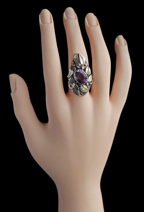GLADYS AND CHARLES MUMFORD (worked c.1950-1963) Impressive Arts & Crafts Ring