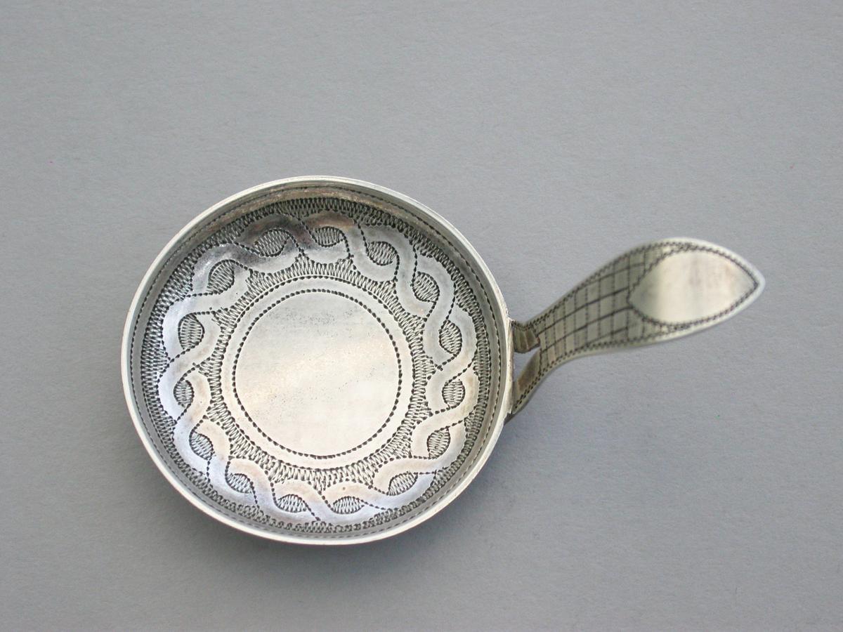 George III Silver 'Frying Pan' Caddy Spoon