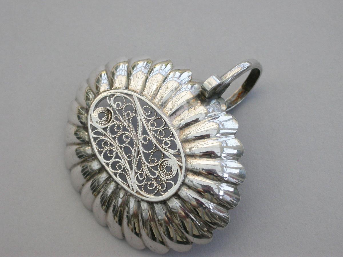 George III Silver 'Filigree Insert' Caddy Spoon