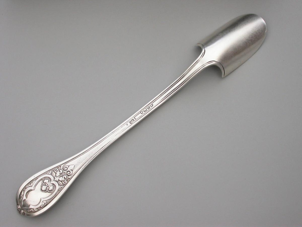 Heavy Victorian Silver 'New Gothic' Pattern Stilton Cheese Scoop