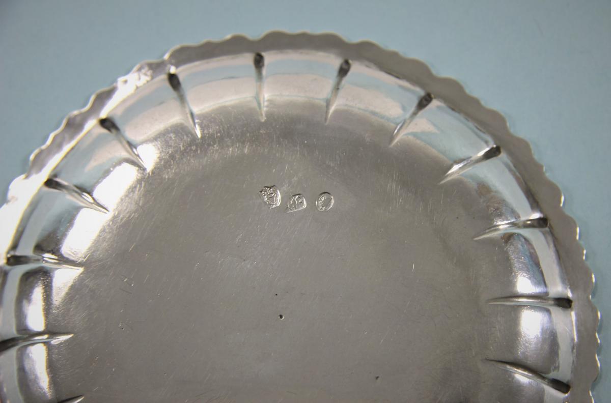 GEORGE III Sterling Silver Small Dish by James Warren. Dublin circa 1760