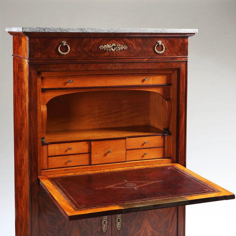 A FLAME MAHOGANY SECRETAIRE A ABATTANT