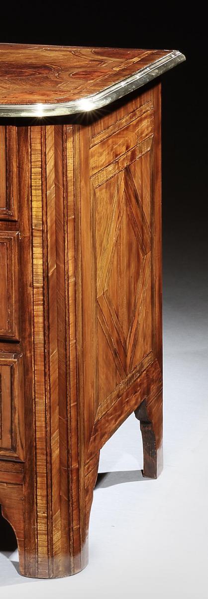 A Fine Early 18th Century Walnut Commode