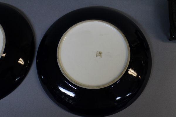 A pair of kinkozan satsuma plates