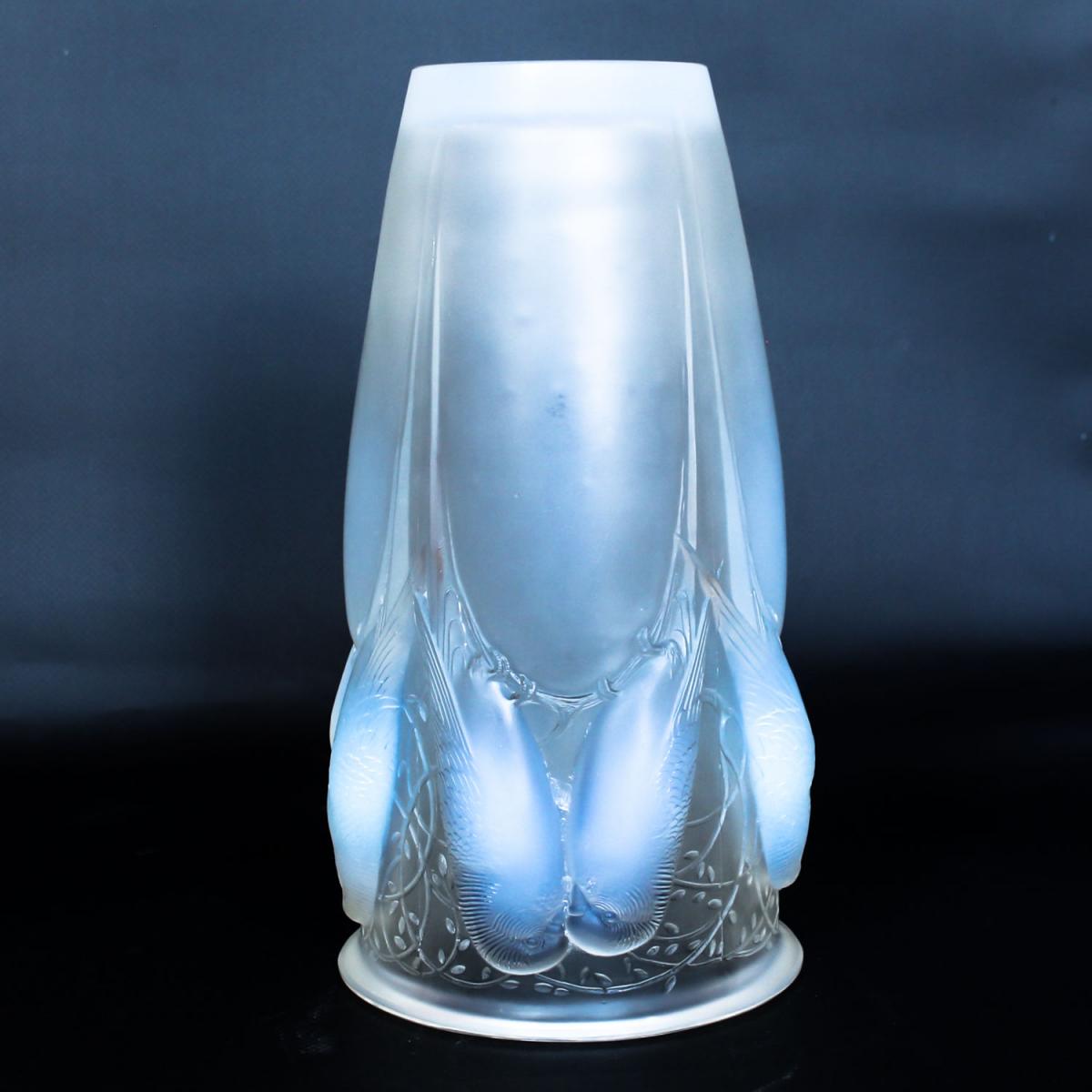 Ceylan, a frosted and opalescent glass vase. Hand etched R Lalique France to underside. Repolishing to rim and base. Marcilhac,