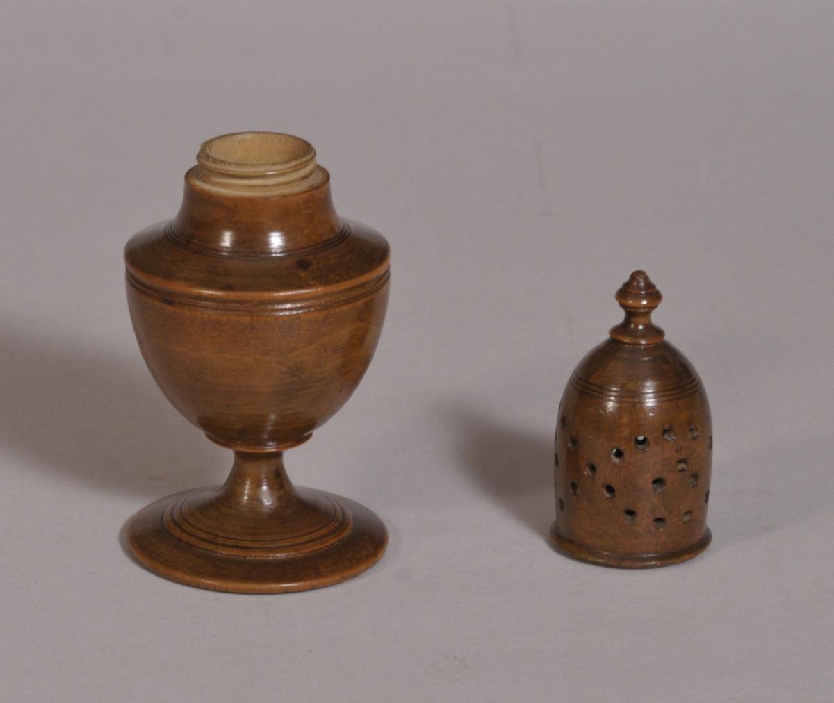 S/3575 Antique Treen Georgian Sycamore Muffinier