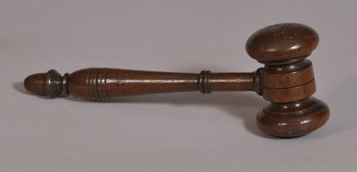 S/3578 Antique Treen 19th Century Oak Auctioneer's Gavel