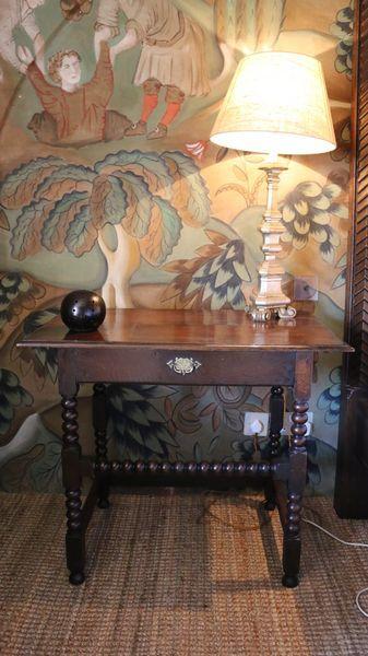 A late-17th century oak sidetable