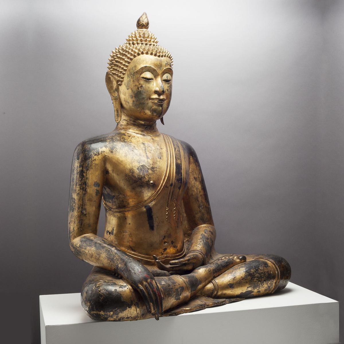 SEATED THAI BUDDHA Gilded and Lacquered Bronze