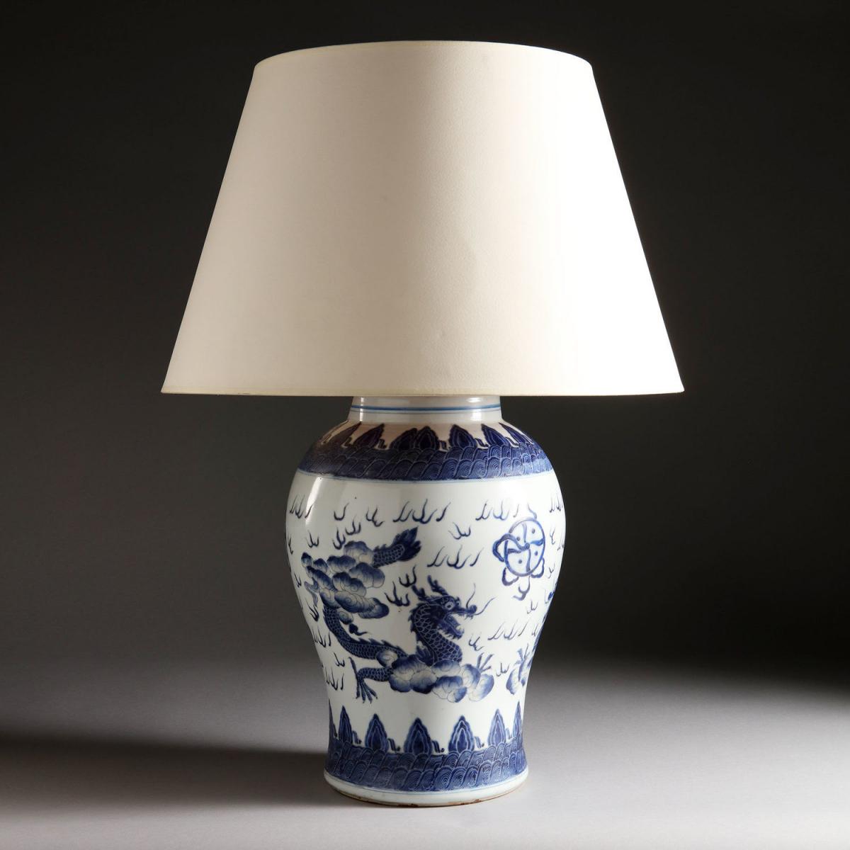 A LARGE BLUE AND WHITE CHINESE VASE AS A LAMP
