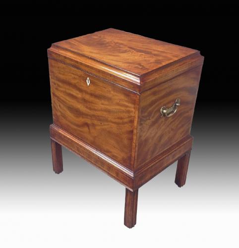 J Roger (Antiques) Ltd